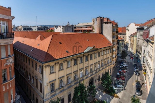 Eladó téglalakás, Budapesten, V. kerületben 770 M Ft, 5 szobás