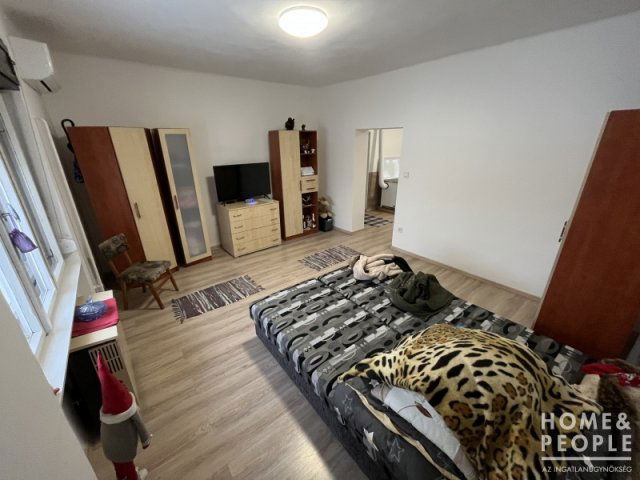 Eladó családi ház, Szatymazon 44.199 M Ft, 2 szobás