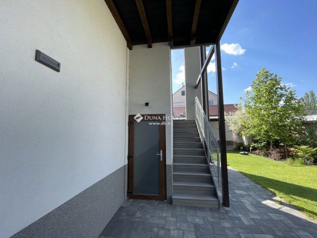 Kiadó téglalakás, albérlet, Kecskeméten 350 E Ft / hó