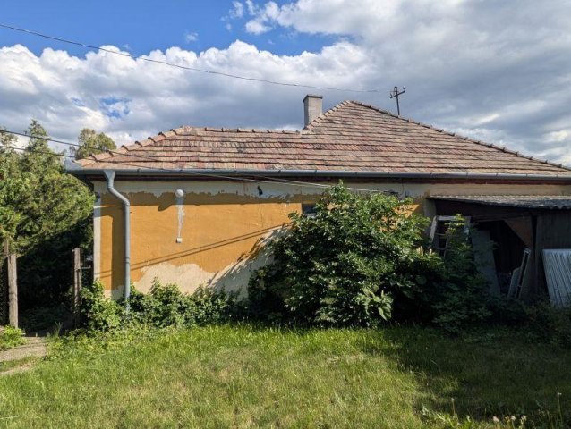 Eladó családi ház, Újrónafőn 47.5 M Ft, 2+1 szobás