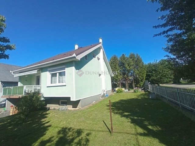 Eladó családi ház, Biatorbágyon 145 M Ft, 4 szobás