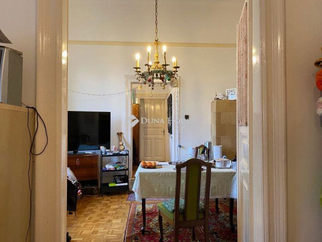 Eladó téglalakás, VII. kerületben, Dózsa György úton