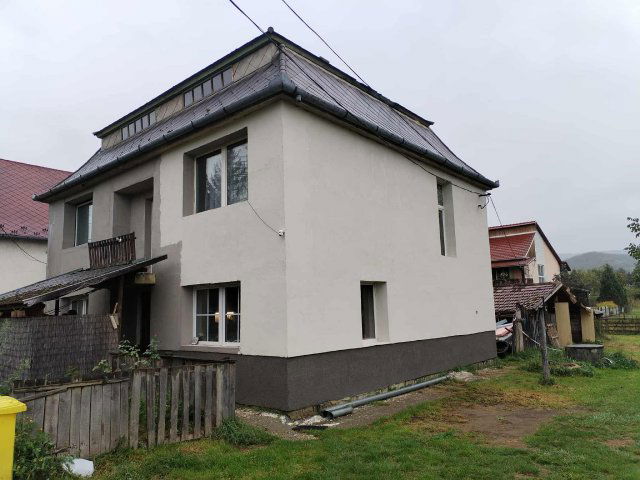Eladó családi ház, Tarnaleleszen 21.5 M Ft, 3 szobás