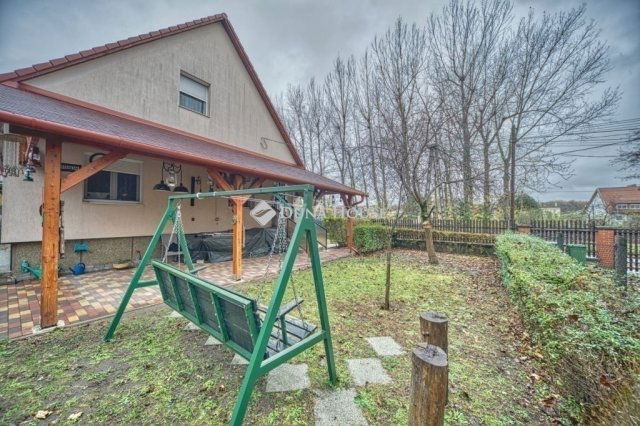 Eladó családi ház, Budapesten, XVIII. kerületben 169.9 M Ft