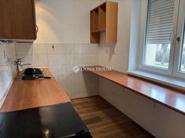 Kiadó téglalakás, albérlet, Mosonmagyaróváron 150 E Ft / hó