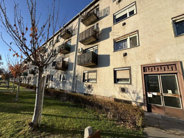 Eladó téglalakás, Szigetszentmiklóson 49.9 M Ft, 2 szobás