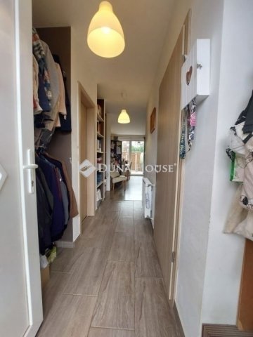 Eladó sorház, Pécelen 93 M Ft, 1+4 szobás / költözzbe.hu
