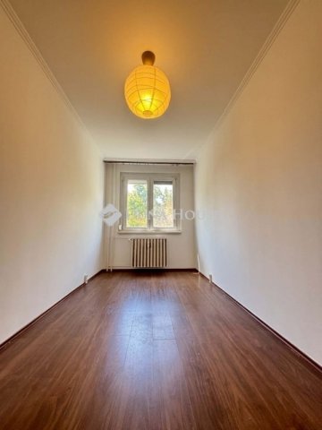 Eladó panellakás, Szegeden 52.5 M Ft, 3 szobás