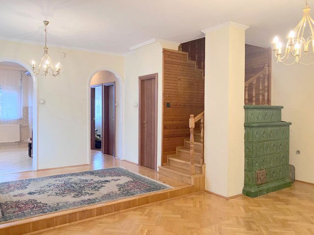 Eladó sorház, Nyíregyházán 92 M Ft, 4 szobás