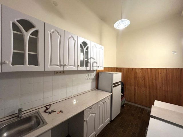 Eladó téglalakás, Budapesten, VIII. kerületben 73.5 M Ft