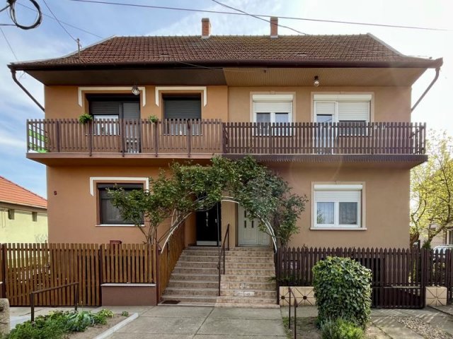 Eladó ikerház, Nagykátán 55 M Ft, 3+1 szobás