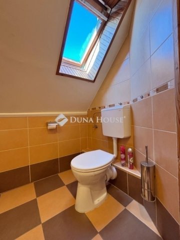 Eladó családi ház, Szombathelyen 148 M Ft, 5+1 szobás