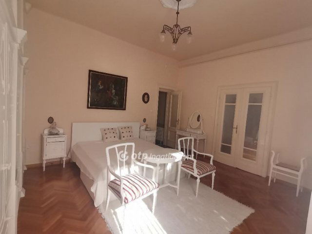 Eladó családi ház, Békéscsabán 129 M Ft, 5 szobás