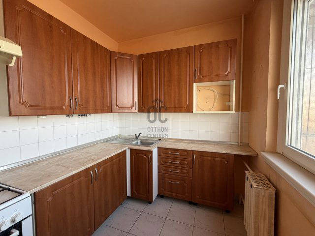 Eladó panellakás, Miskolcon 27.4 M Ft, 3 szobás