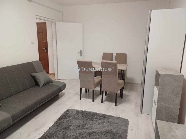 Kiadó panellakás, albérlet, Miskolcon 130 E Ft / hó, 1+1 szobás