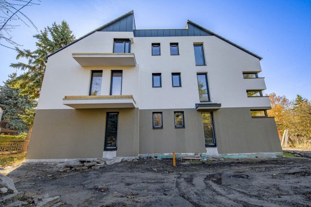 Eladó téglalakás, Budapesten, III. kerületben 223.5 M Ft