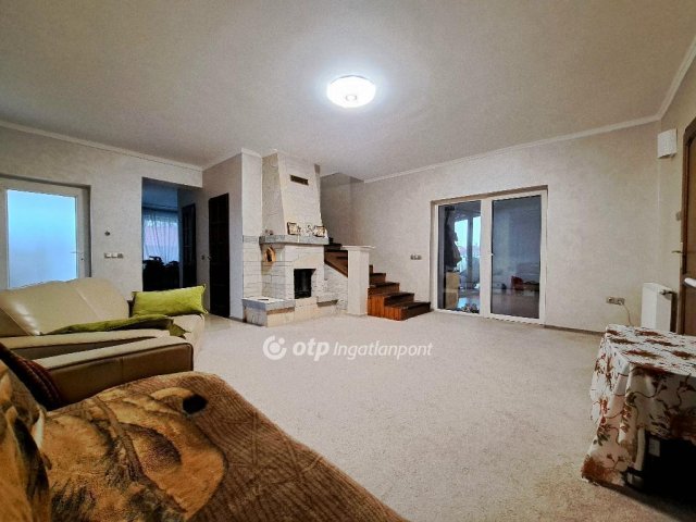 Eladó családi ház, Nyírpazonyon 83 M Ft, 5 szobás
