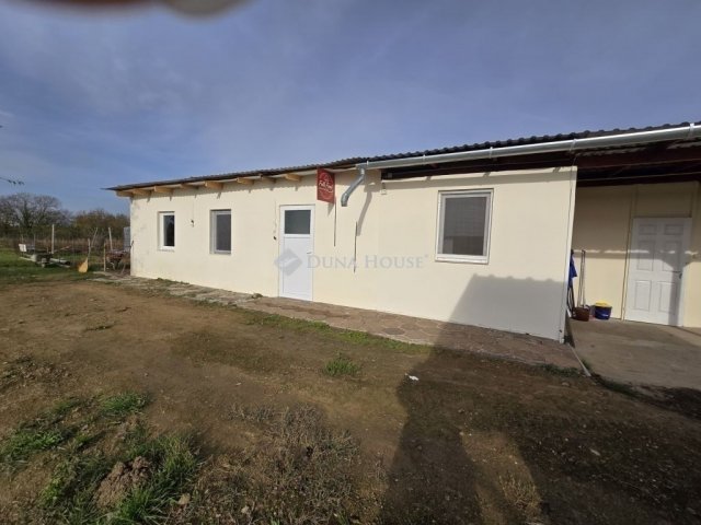 Eladó családi ház, Görcsönyben 79.9 M Ft, 3+2 szobás