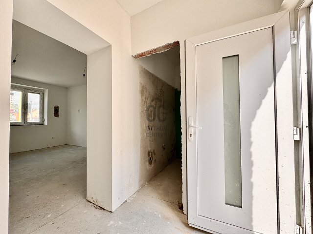 Eladó családi ház, Győrött 69 M Ft, 5 szobás