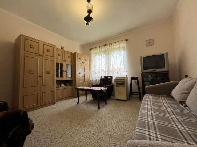 Eladó családi ház, Balatonfűzfőn 74.9 M Ft, 3 szobás