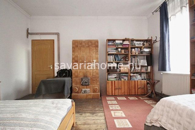 Eladó családi ház, Szombathelyen 43.9 M Ft, 2 szobás