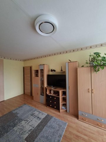 Eladó panellakás, Dunaújvárosban 32.4 M Ft, 2 szobás