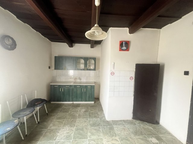 Eladó családi ház, Győrszemerén 18 M Ft, 2 szobás