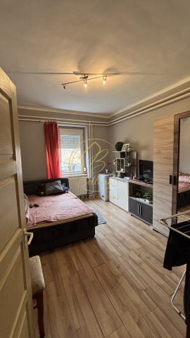 Eladó téglalakás, Komlón 26.9 M Ft, 2 szobás