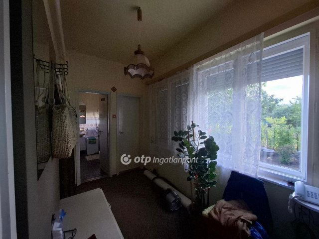 Eladó családi ház, Verpeléten 17.8 M Ft, 3 szobás