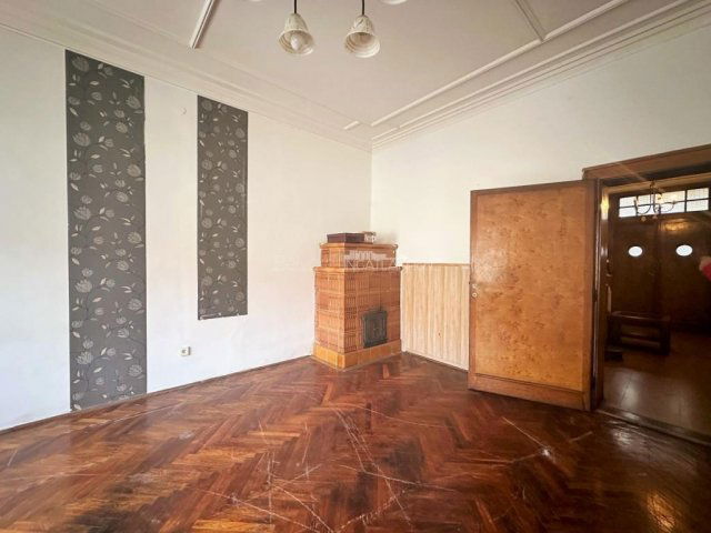 Eladó téglalakás, Szombathelyen 49 M Ft, 3 szobás