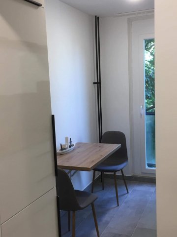 Kiadó panellakás, albérlet, Pécsett, Szőnyi Ottó utcában