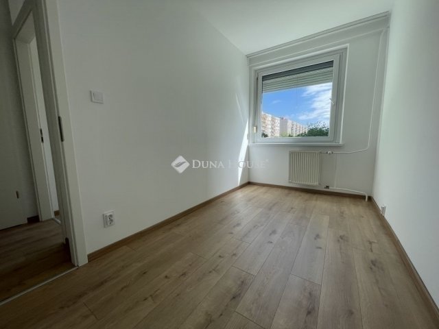 Eladó panellakás, Budapesten, XIX. kerületben 68 M Ft, 3 szobás