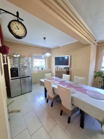 Eladó családi ház, Algyőn 129 M Ft, 5 szobás