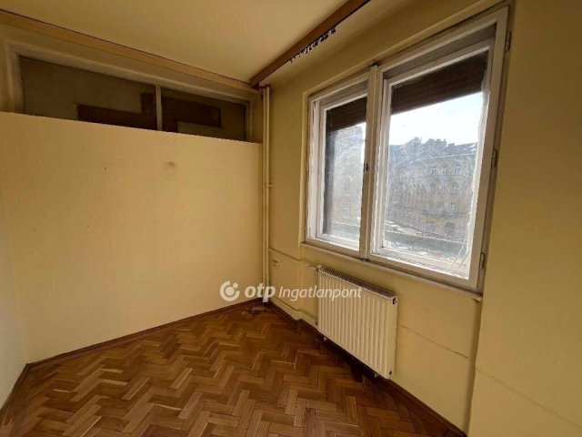Eladó téglalakás, Budapesten, VIII. kerületben 71.9 M Ft