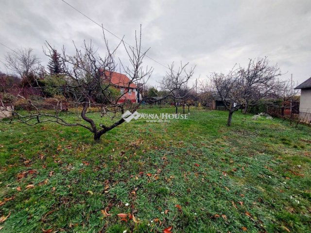 Eladó telek, Veszprémben, Napsugár utcában 10 M Ft