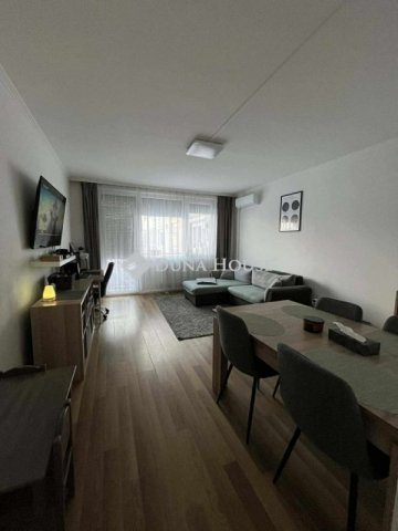 Eladó panellakás, Dabason 62.9 M Ft, 2 szobás