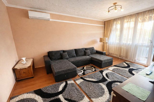 Eladó panellakás, Debrecenben 68 M Ft, 3 szobás