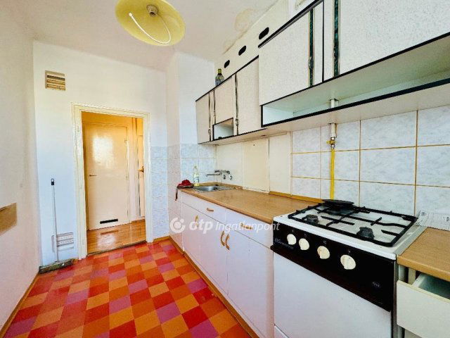 Eladó téglalakás, Debrecenben 49.9 M Ft, 2 szobás