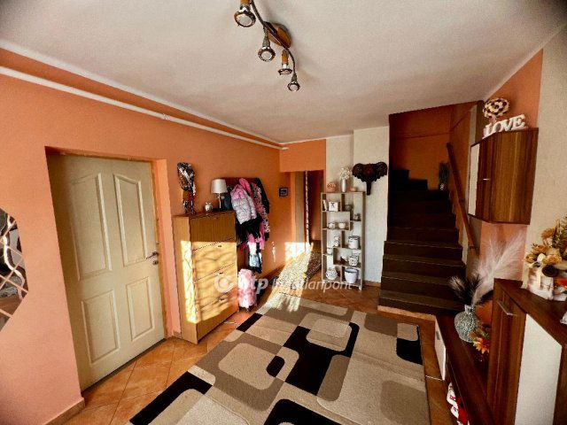 Eladó családi ház, Füzesabonyban 62 M Ft, 5 szobás