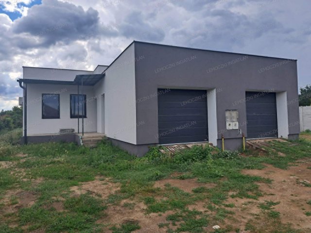 Eladó ikerház, Nyíregyházán 58 M Ft, 4 szobás