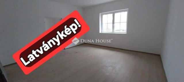 Eladó családi ház, Törtelen 35 M Ft, 3 szobás