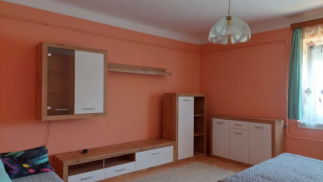 Kiadó téglalakás, albérlet, X. kerületben, Hatház utcában