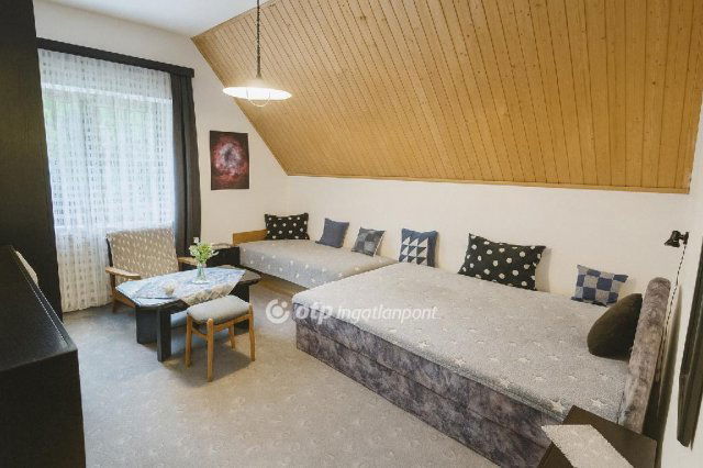 Eladó családi ház, Siófokon 150 M Ft, 5+4 szobás