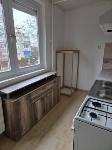 Eladó panellakás, Dabason 59.9 M Ft, 2 szobás