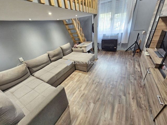 Eladó téglalakás, Budapesten, XX. kerületben 48.9 M Ft, 2 szobás