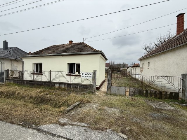 Eladó családi ház, Körmenden, Batsányi János utcában 22.9 M Ft