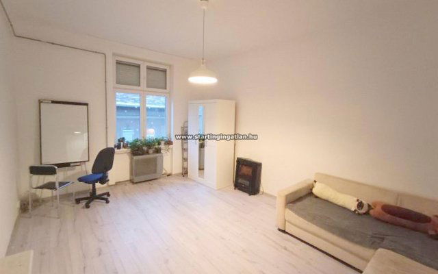 Eladó téglalakás, Budapesten, VII. kerületben, István utcában