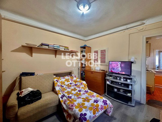 Eladó családi ház, Cegléden 24.9 M Ft, 2 szobás