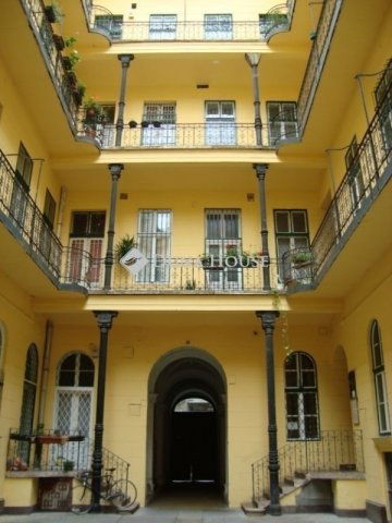 Eladó téglalakás, Budapesten, VIII. kerületben 111 M Ft