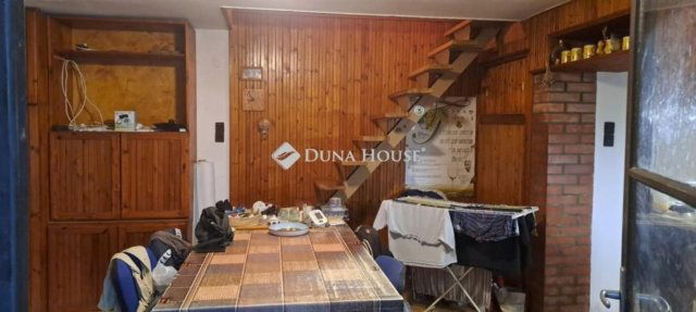 Eladó családi ház, Cegléden 42 M Ft, 3 szobás